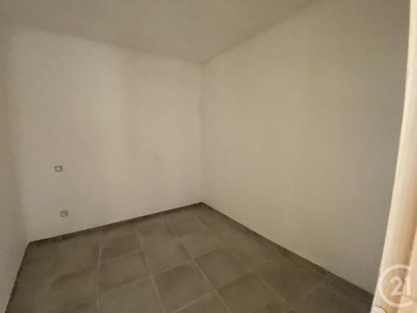Immeuble à vendre  320 m2 MONTAGNAC - 34