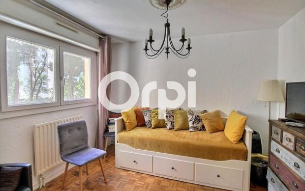 Appartement à vendre    4 pièces • 78,43 m2 Marseille 11