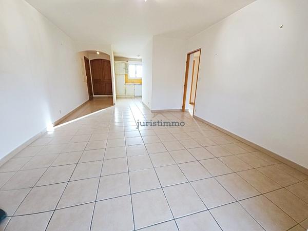 APPARTEMENT T3 AVEC TERRASSE DANS RESIDENCE SECURISEE AU PREMIER ETAGE