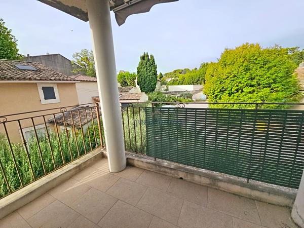 APPARTEMENT T3 AVEC TERRASSE DANS RESIDENCE SECURISEE AU PREMIER ETAGE