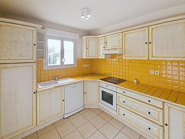 APPARTEMENT T3 AVEC TERRASSE DANS RESIDENCE SECURISEE AU PREMIER ETAGE