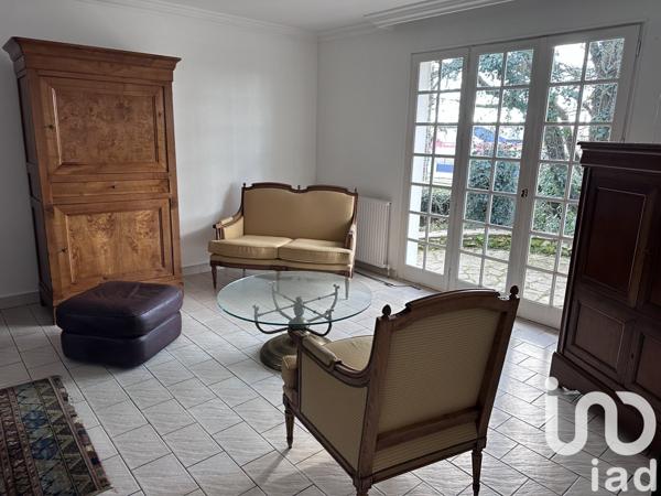 Maison traditionnelle 7 pièces de 134 m² à Les Sorinières (44840)