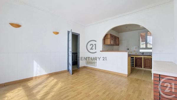 Maison à vendre  6 pièces - 133,30 m 2   PONTAULT COMBAULT  - 77
