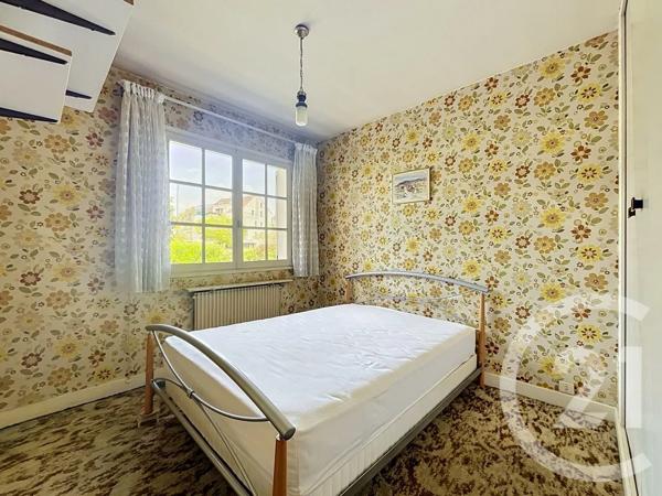 Maison à vendre  6 pièces - 133,30 m 2   PONTAULT COMBAULT  - 77