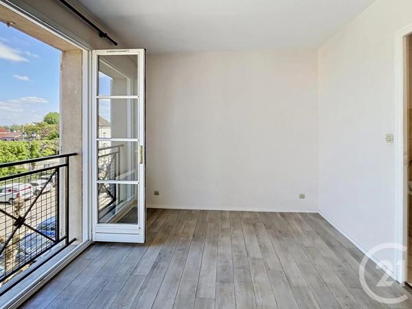 Appartement F1 à vendre  1 pièce - 30,80 m 2   BRIE COMTE ROBERT  - 77