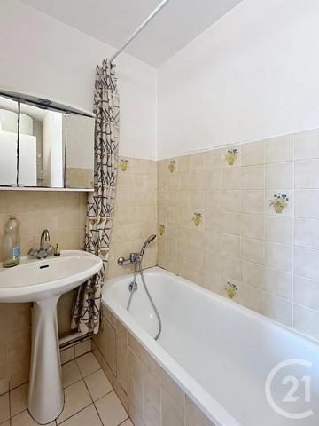 Appartement F1 à vendre  1 pièce - 30,80 m 2   BRIE COMTE ROBERT  - 77