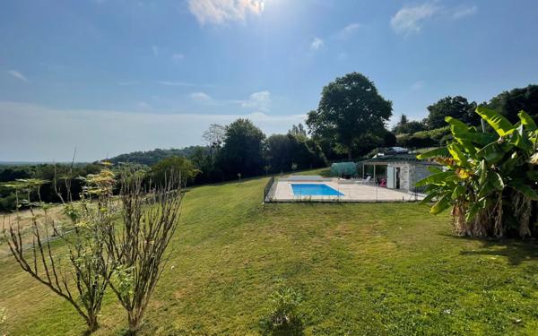 Maison à vendre    5 pièces •  Saint-Sever