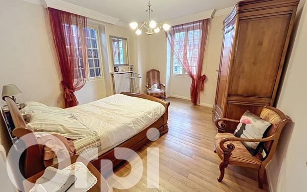 Maison à vendre    8 pièces •  Brive-la-Gaillarde