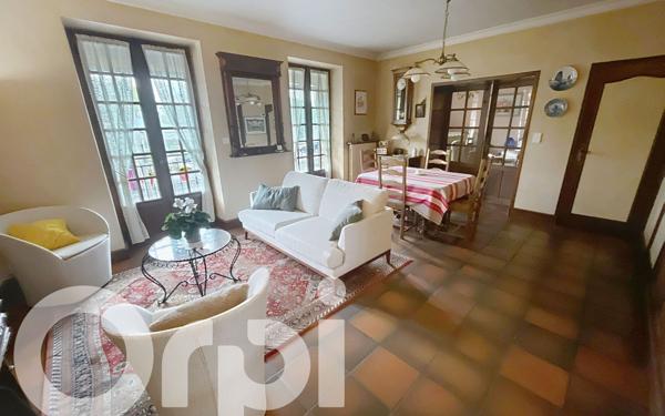 Maison à vendre    8 pièces •  Brive-la-Gaillarde