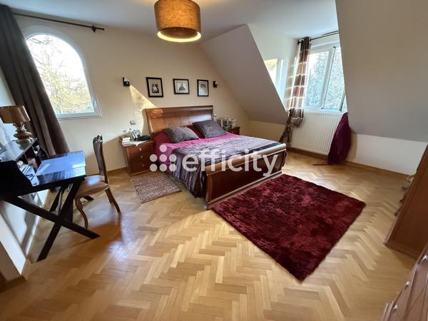 Maison 7 pièces - 194 m²