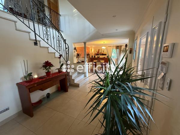 Maison 7 pièces - 194 m²