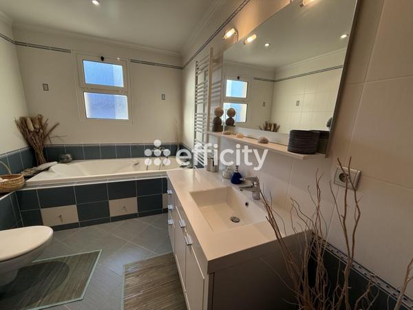 Maison 7 pièces - 194 m²