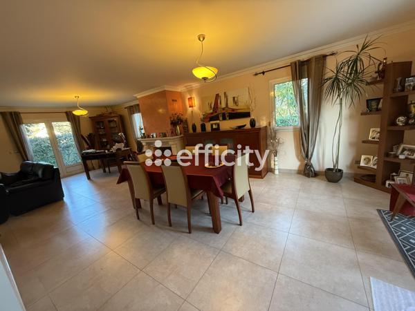 Maison 7 pièces - 194 m²