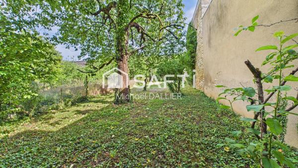 Maison T6 à RÉNOVER - 4 Chambres - 2 Garages - Jardin