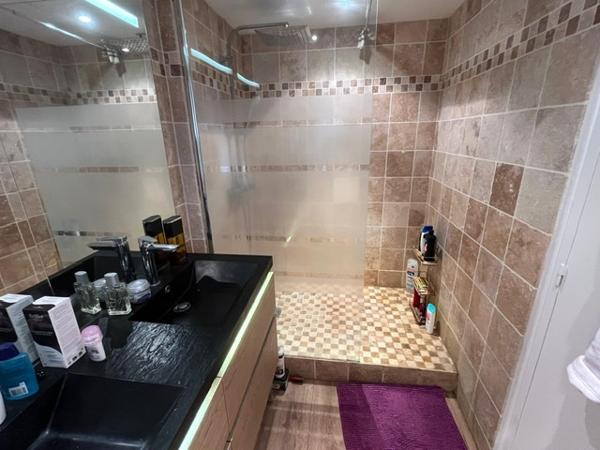 Châtillon-sur-Chalaronne (01400) Très belle maison individuelle