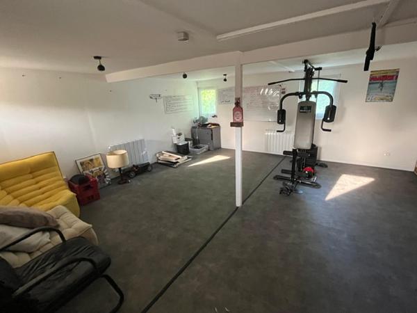 Châtillon-sur-Chalaronne (01400) Très belle maison individuelle