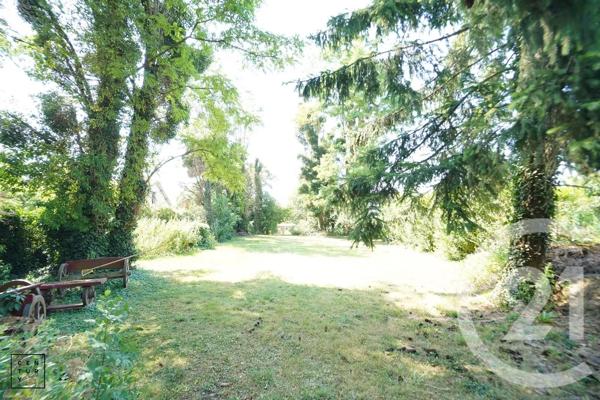 Maison à vendre  8 pièces - 361 m 2   MAREUIL LES MEAUX  - 77