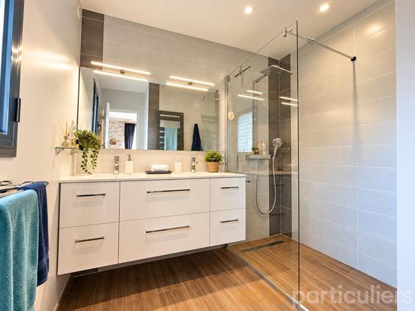 Vente
                Maison156 m² - 7 Pièces -
                    PLESCOP (56890)