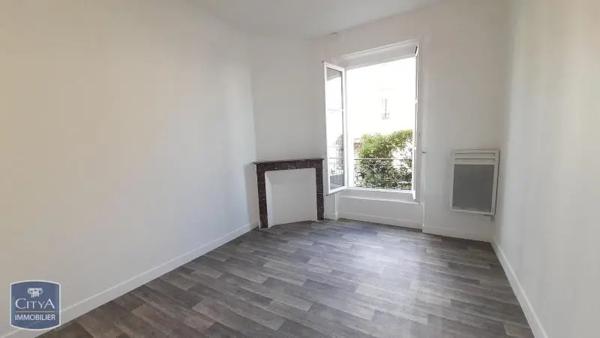 Appartement à louer 3 pièces 44.26m² Corbeil-Essonnes (91100)