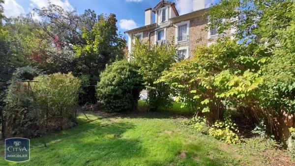 Appartement à louer 3 pièces 44.26m² Corbeil-Essonnes (91100)
