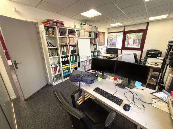 BUREAUX PONTOISE RDC - 70M²