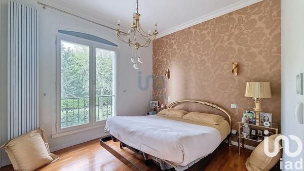 Maison 10 pièces de 250 m² à Caussade (82300)