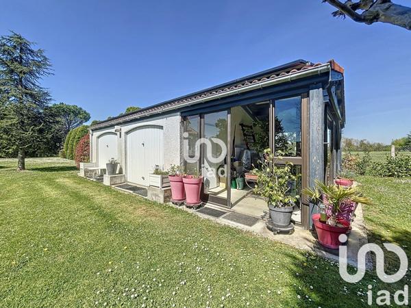 Maison 10 pièces de 250 m² à Caussade (82300)