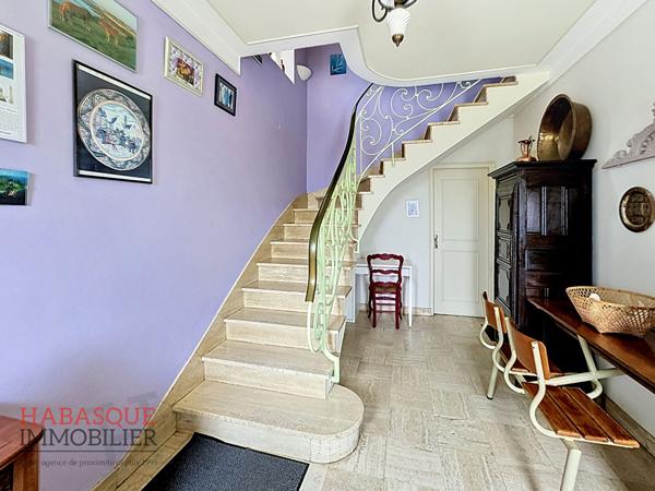 IMMEUBLE 310 M² , Lesneven