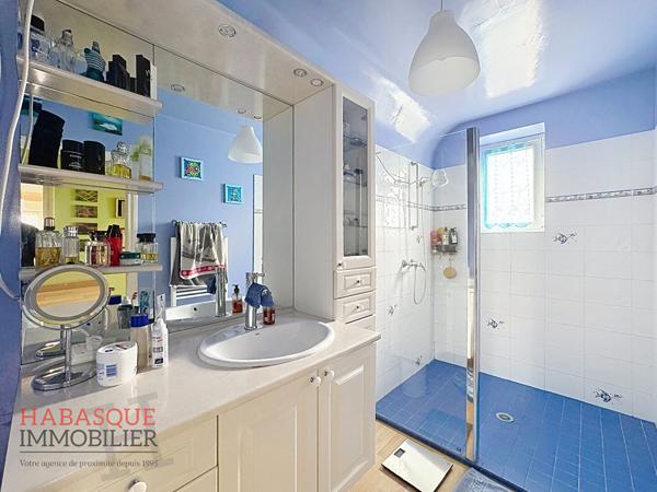 IMMEUBLE 310 M² , Lesneven