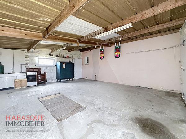 IMMEUBLE 310 M² , Lesneven