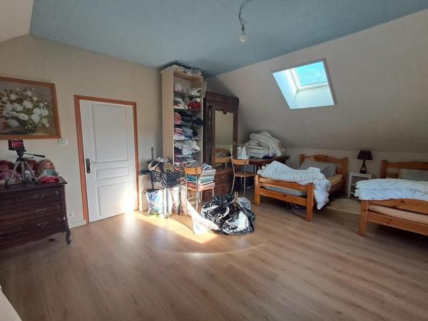 Longère rénovée, grange, puits, au calme