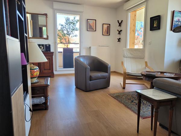 FAVERGES. APPARTEMENT 4 PIECES AVEC GARAGE