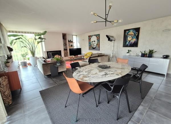 Maison moderne et lumineuse, 4 chambres, garage double, jardin paysagé