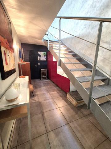 Maison moderne et lumineuse, 4 chambres, garage double, jardin paysagé