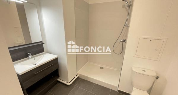 Location Studio 27.02 m² - Asnières-sur-seine 92600