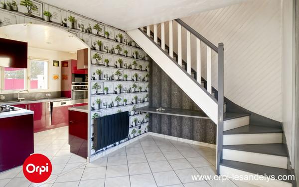 Maison à vendre    5 pièces • 115 m2 Charleval