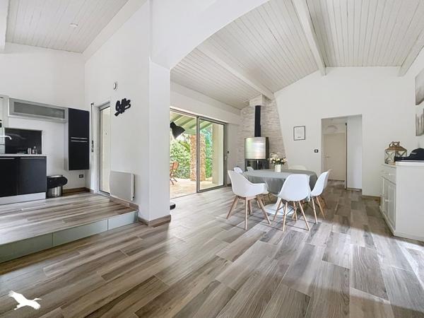 Maison à vendre 628 200 € Saint-Georges-de-Didonne 4 p 102 m² DPE E