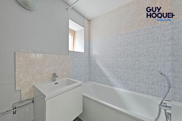 Appartement 3 chambres à vendre à Combs-la-Ville -