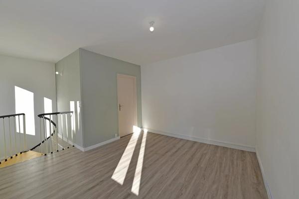 Location Appartement 2 pièces 42 m2 à Saint-Quentin