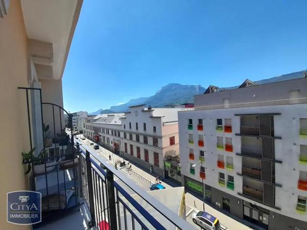Appartement à louer 2 pièces 47.74m² Grenoble (38000)