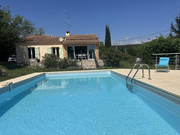 Maison
                                                                                                                                                                                                                                                                                                                        4 pièce(s)                                                                                                                                                                                                          3 chambre(s)                                                                                                                                                                                                          85  m²