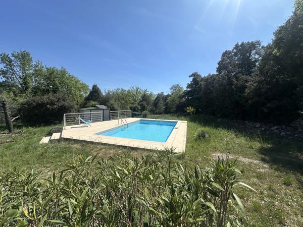 Maison
                                                                                                                                                                                                                                                                                                                        4 pièce(s)                                                                                                                                                                                                          3 chambre(s)                                                                                                                                                                                                          85  m²