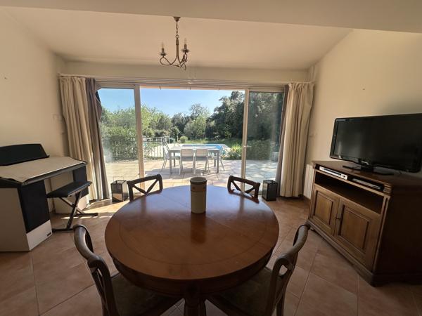 Maison
                                                                                                                                                                                                                                                                                                                        4 pièce(s)                                                                                                                                                                                                          3 chambre(s)                                                                                                                                                                                                          85  m²