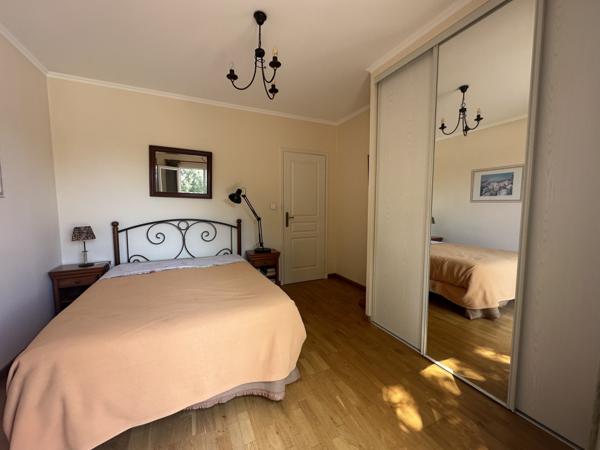 Maison
                                                                                                                                                                                                                                                                                                                        4 pièce(s)                                                                                                                                                                                                          3 chambre(s)                                                                                                                                                                                                          85  m²