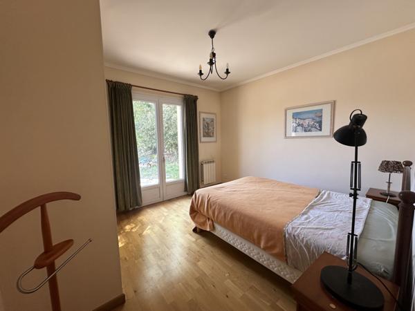 Maison
                                                                                                                                                                                                                                                                                                                        4 pièce(s)                                                                                                                                                                                                          3 chambre(s)                                                                                                                                                                                                          85  m²