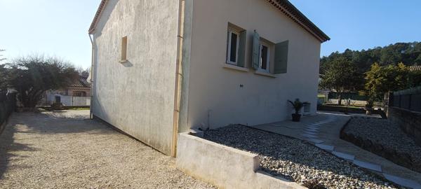 Maison avec dépendance – 156 m² – Terrain clos 1000 m² Bagnols-sur-Cèze (30200)