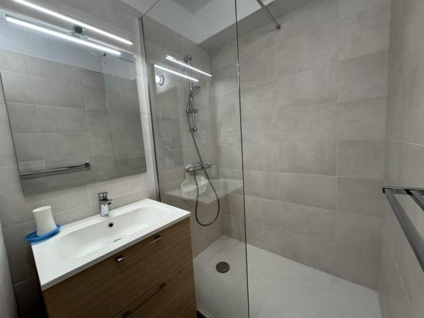 Vente / Studio meublé