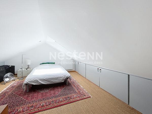 A vendre à Montigny le Bretonneux au Manet. Maison 4 pièces 102 m² au sol avec garage.