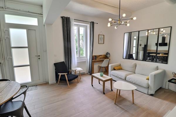A VENDRE Maison Entraigues Sur La Sorgue 3 pièce(s) 58 m2