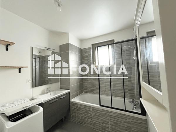 Location Appartement meublé 3 pièces 68.23 m² - 6 RUE DENISE VERNAY Bordeaux 33000